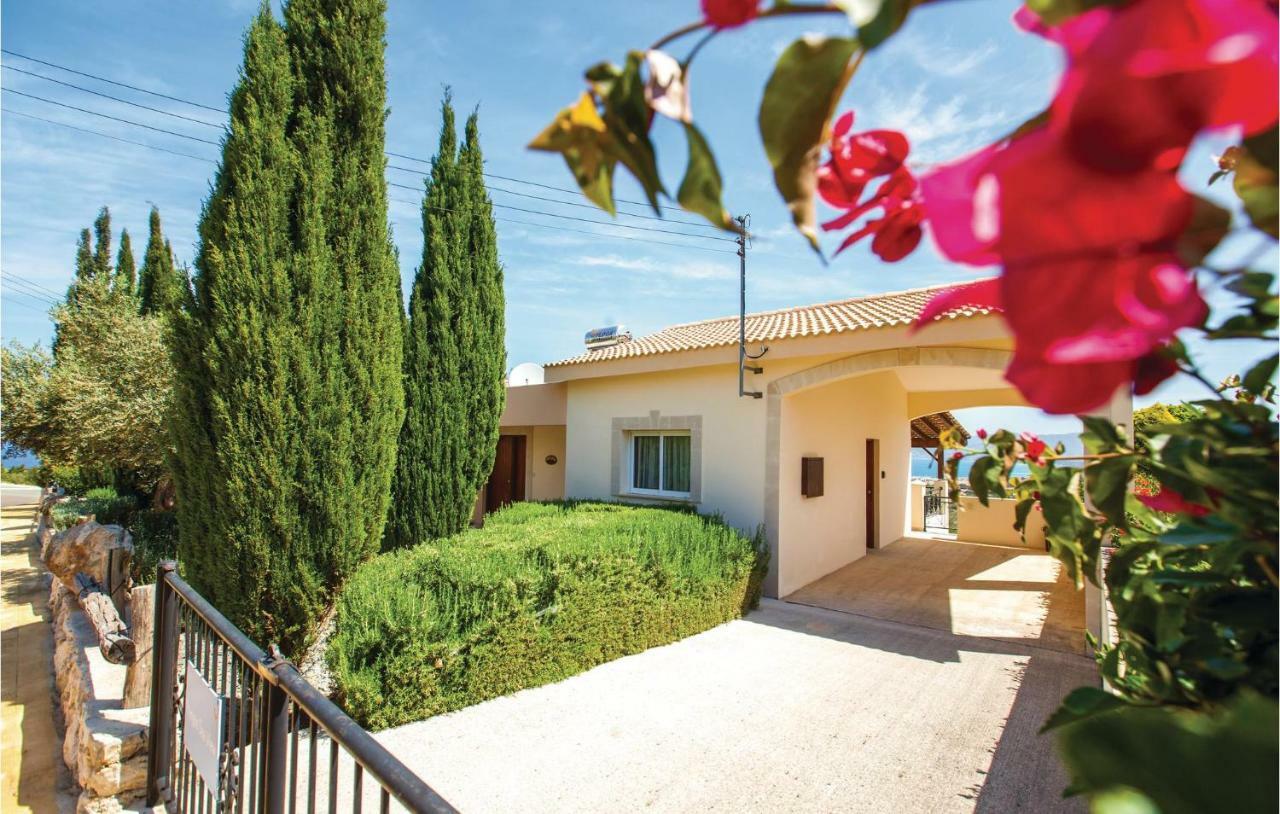 Nice Home In Neo Chorio With 2 Bedrooms, Outdoor Swimming Pool And Swimming Pool Exterior foto